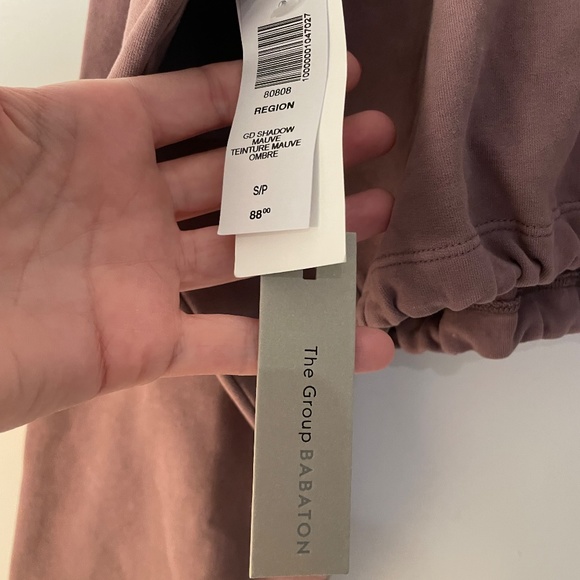 Aritzia The Group By Babaton Region Sweatshirt Cinchable Crew Neck Crop - Picture 3 of 5